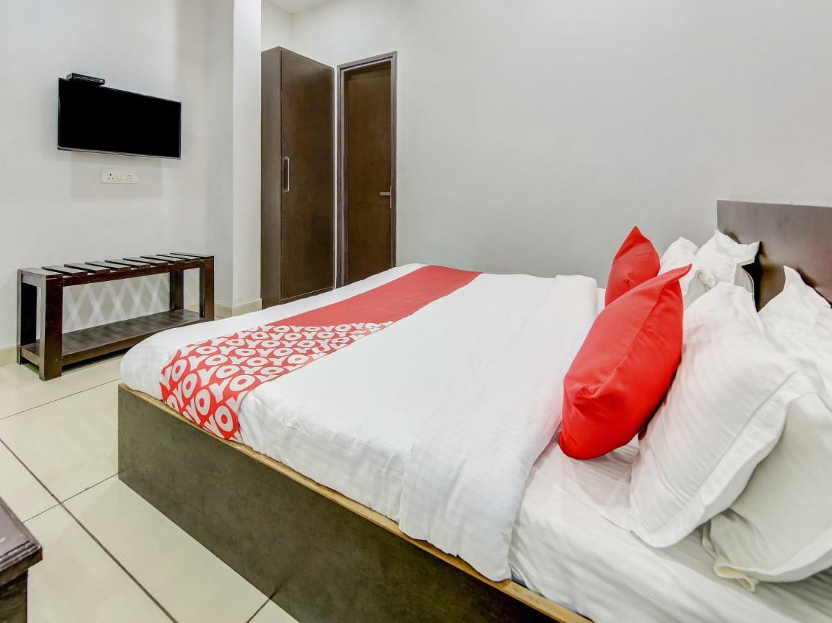 Oyo 27999 Hotel Deep Sirsa Kültér fotó