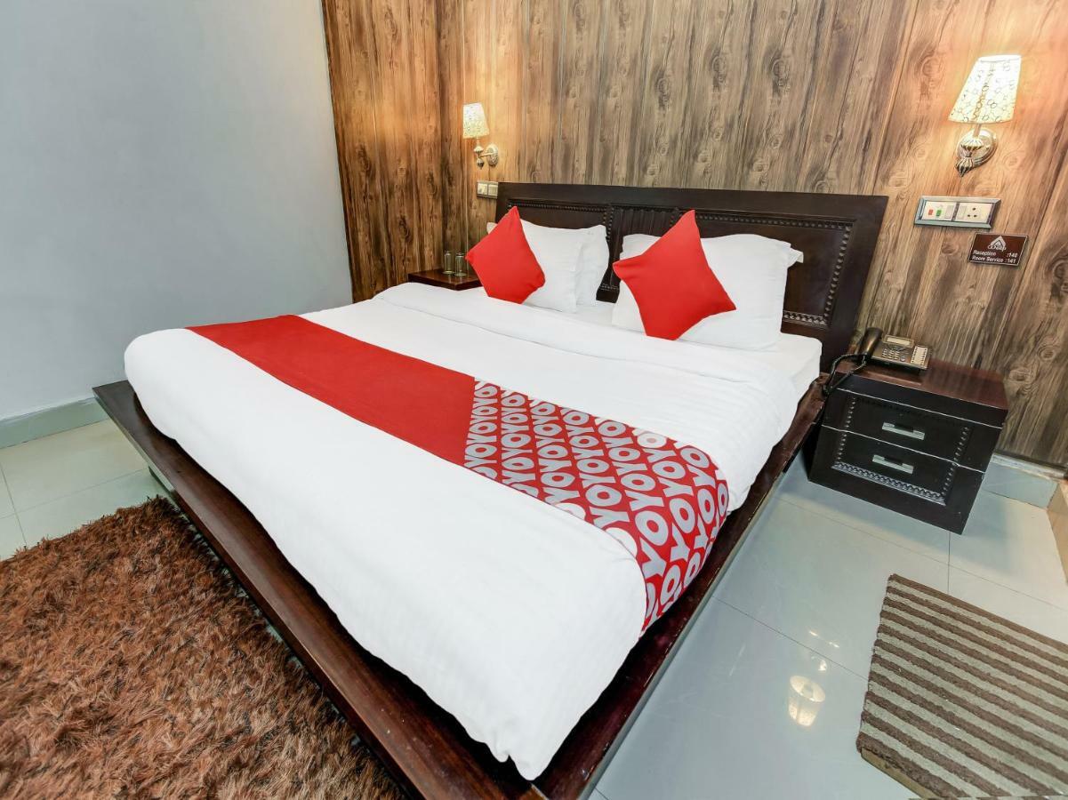 Oyo 27999 Hotel Deep Sirsa Kültér fotó