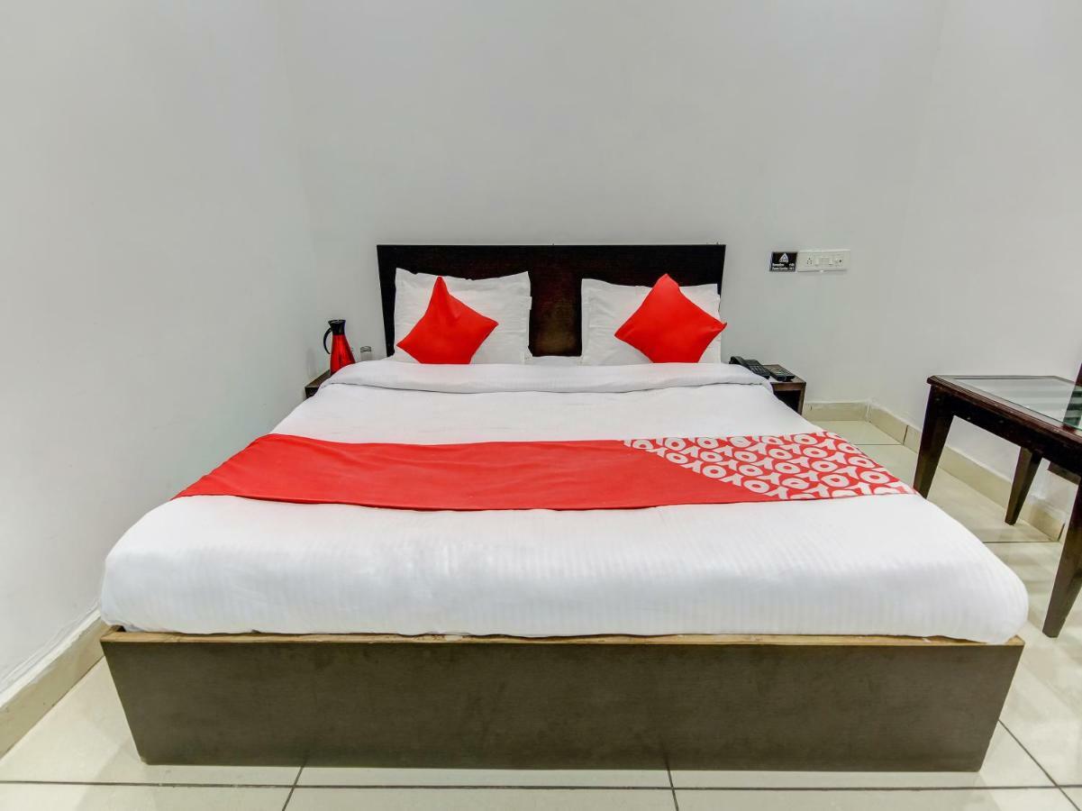 Oyo 27999 Hotel Deep Sirsa Kültér fotó