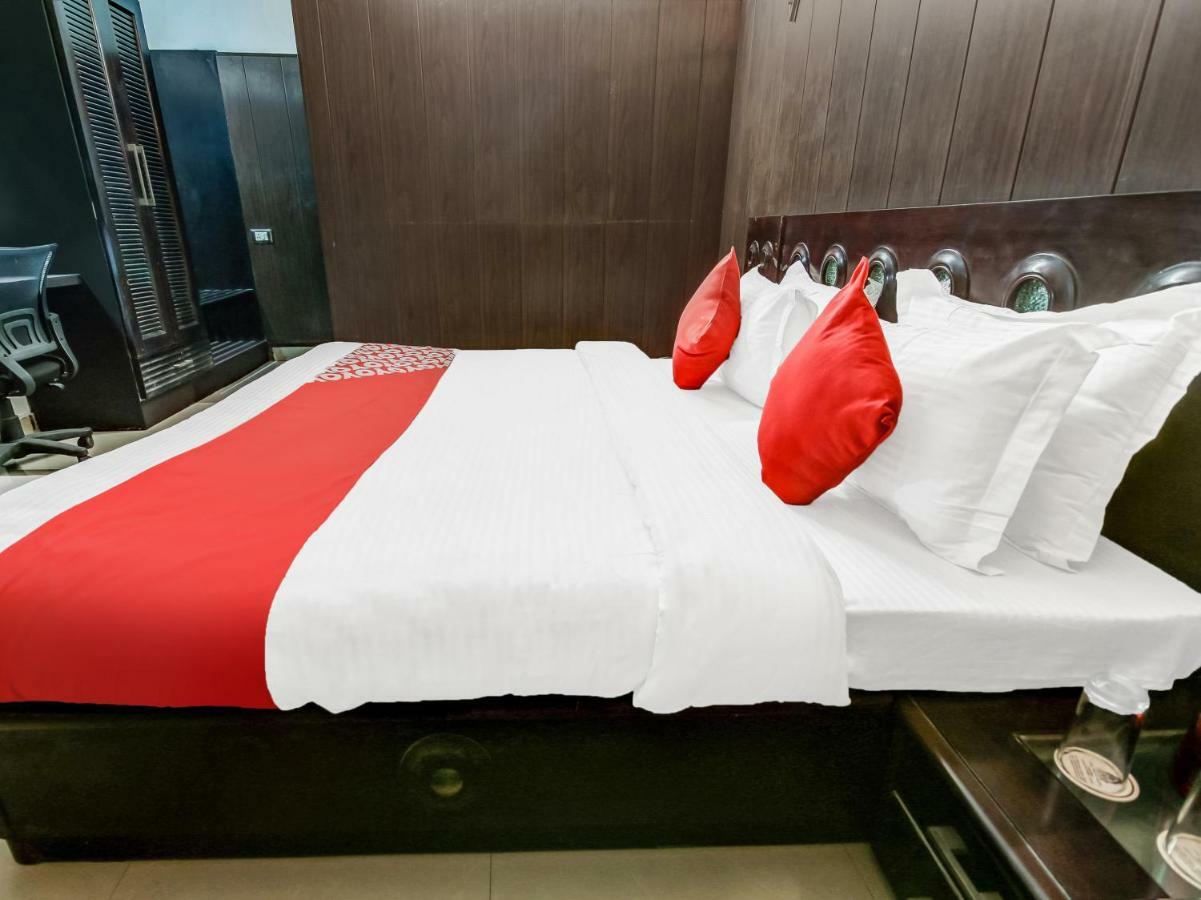 Oyo 27999 Hotel Deep Sirsa Kültér fotó