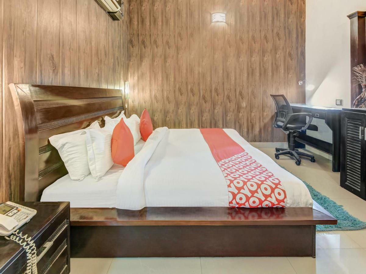 Oyo 27999 Hotel Deep Sirsa Kültér fotó