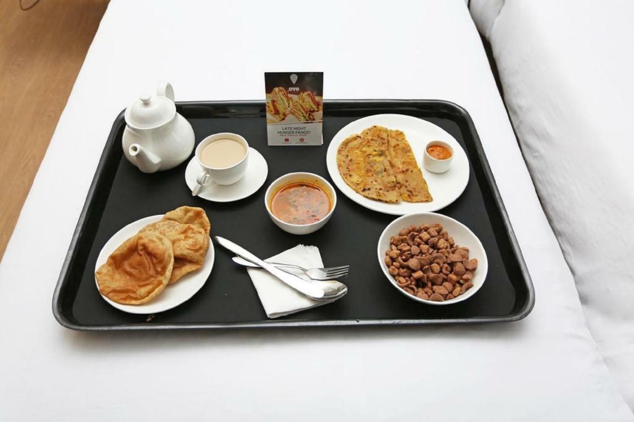 Oyo 27999 Hotel Deep Sirsa Kültér fotó