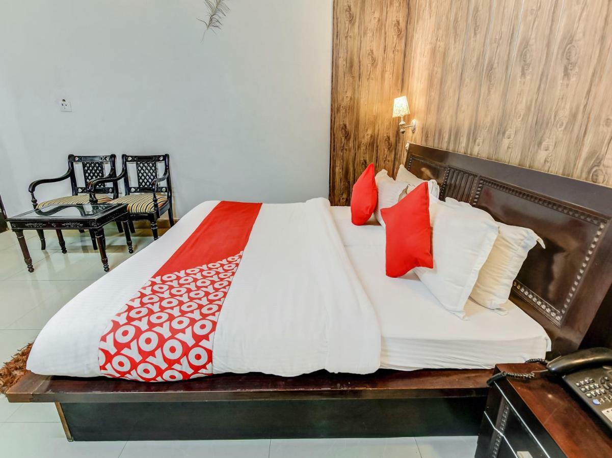 Oyo 27999 Hotel Deep Sirsa Kültér fotó