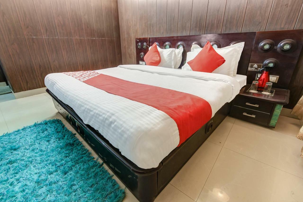 Oyo 27999 Hotel Deep Sirsa Kültér fotó