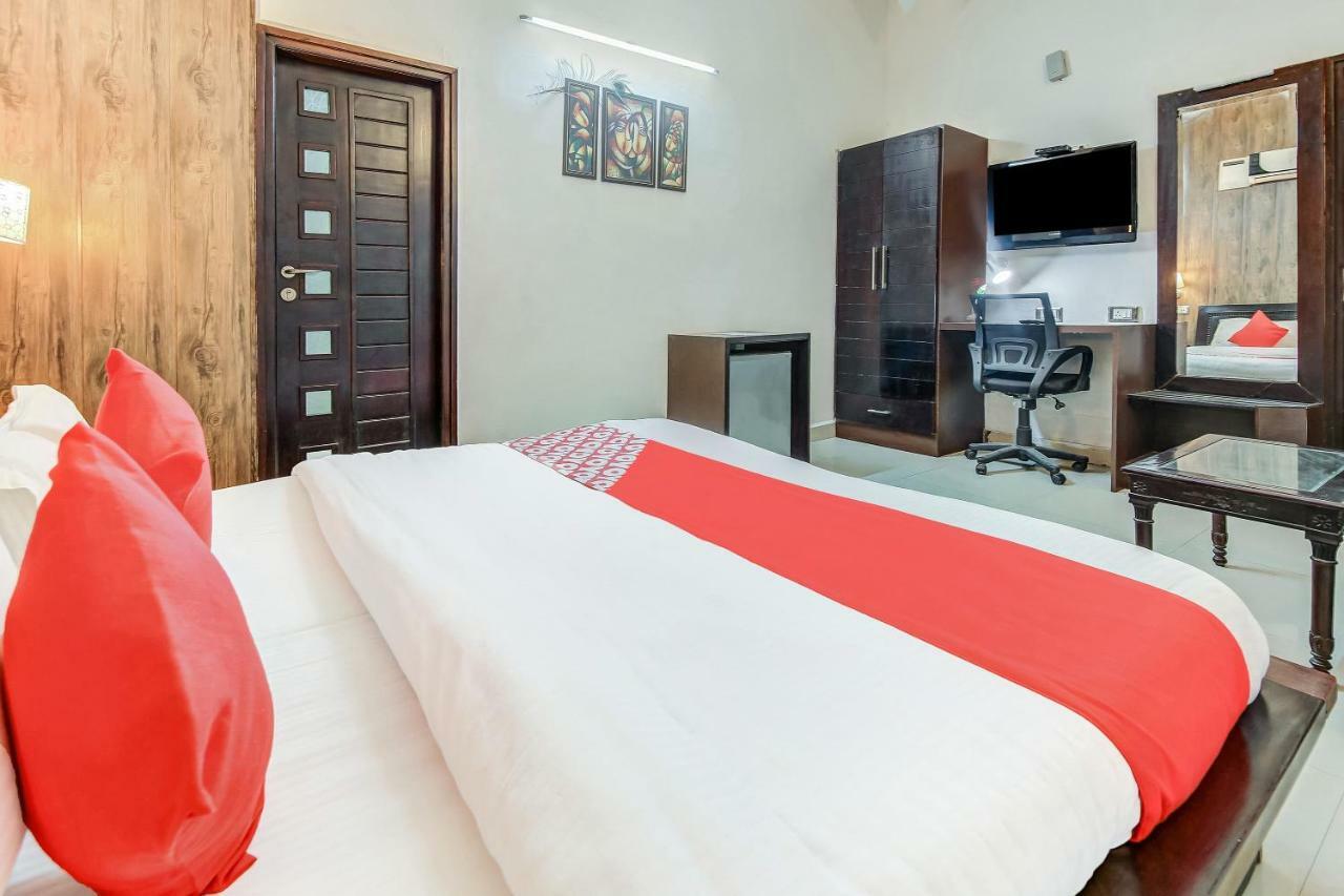 Oyo 27999 Hotel Deep Sirsa Kültér fotó